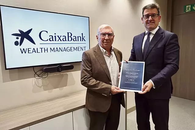 Enric Segarra rep el guardó de Filantropia de CaixaBank Banca Privada
