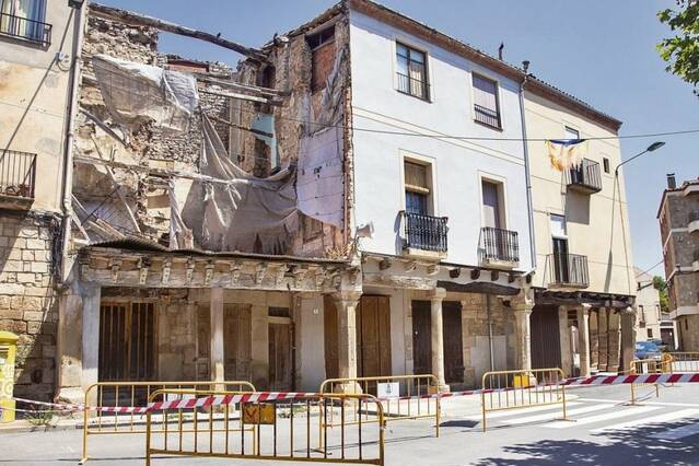 Ensorrament a la plaça Major de Verdú afecta quatre habitatges