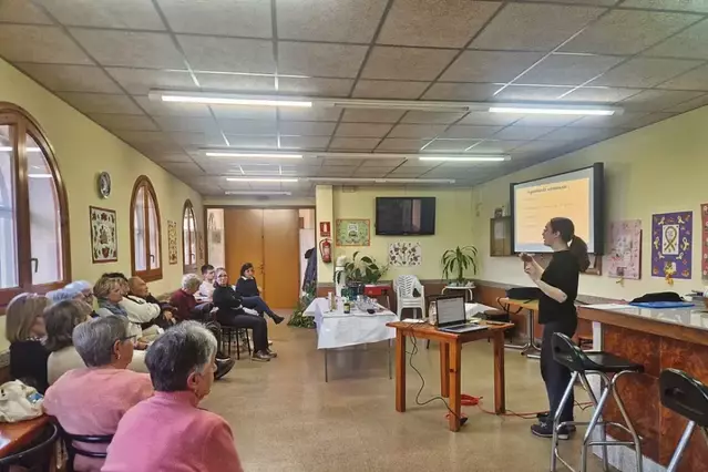 Èxit dels tallers de plantes medicinals i de creativitat