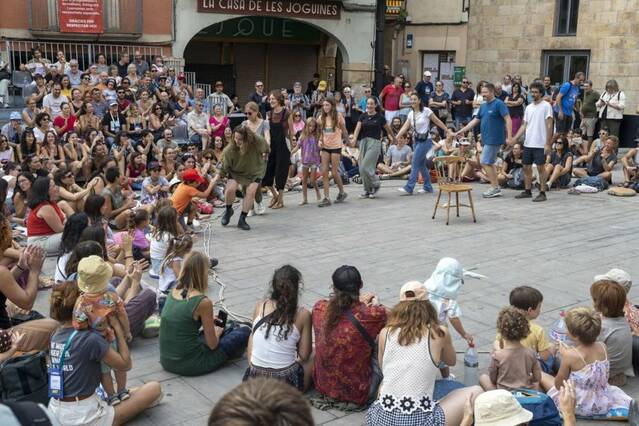 FiraTàrrega 2025 atrau més de 100.000 persones en quatre dies d'arts escèniques