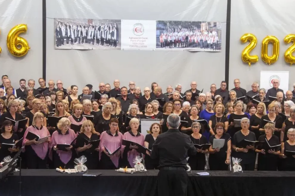 Homenatges i música pels cent anys de la coral Flors d’Urgell