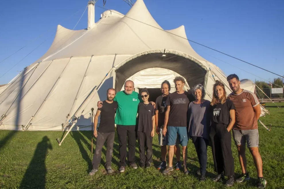 La carpa Nilak planta a Tornabous un festival efímer d’arts escèniques