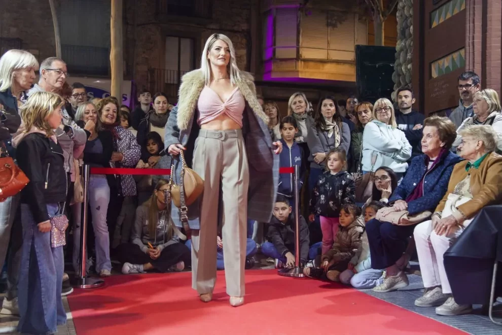 La Nit Boja dona el tret de sortida a la nova temporada de tardor-hivern i encén el comerç de Tàrrega