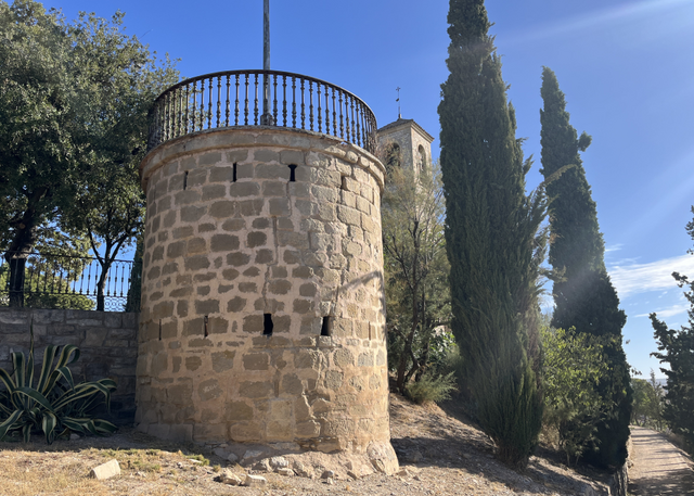 L’ajuntament aprova  restaurar dos torres del parc de Sant Eloi