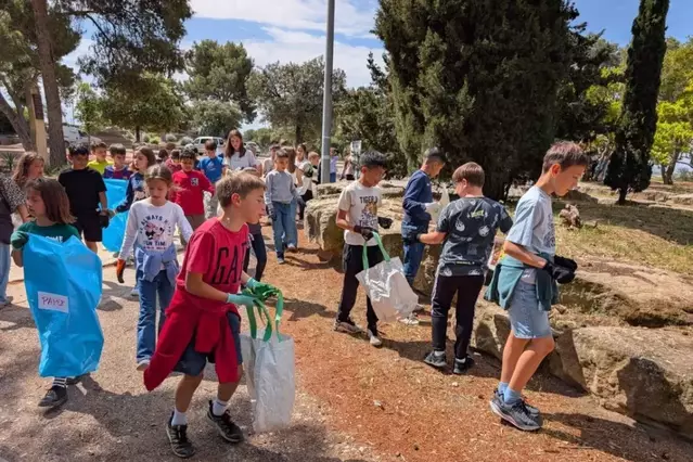 L’alumnat de l’Escola Pia de Tàrrega recull 40 kg de residus
