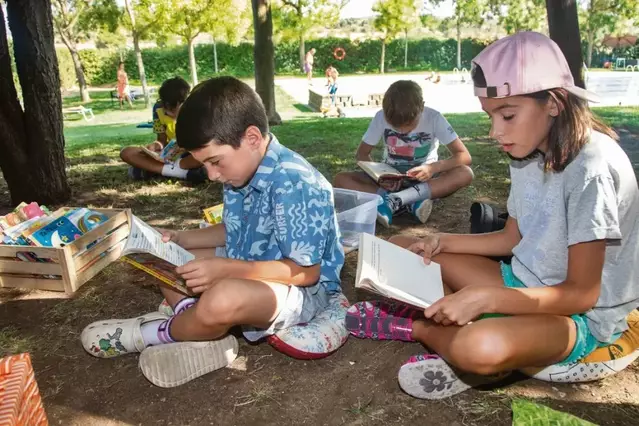 Les bibliopiscines viatgen també a Altet i Claravalls, amb bona acollida