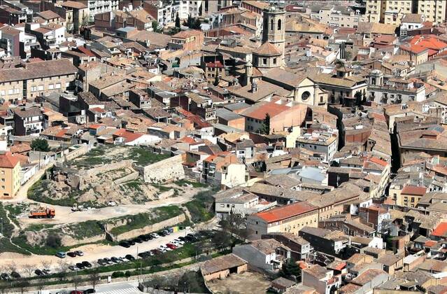 Manteniment al barri del Castell de Tàrrega a petició dels veïns