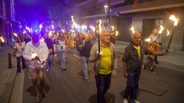 Marxa de torxes a Tàrrega per la Diada