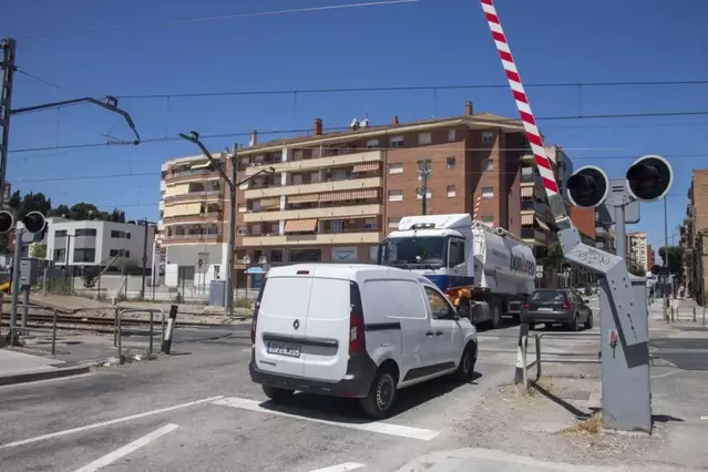 Més seguretat per als passos a nivell de Tàrrega