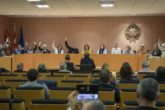 Moció de censura a Tàrrega de Junts i la CUP per destituir el govern d’ERC i el PSC