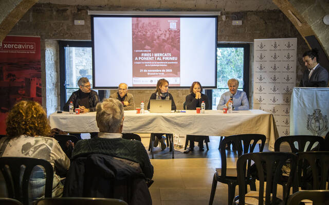 Posen de relleu la funció de les fires