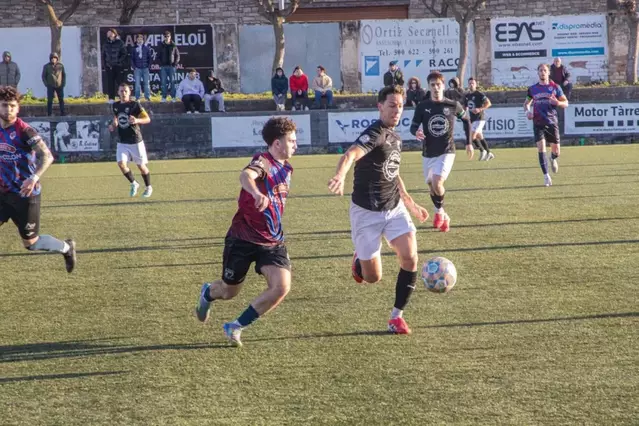 Suspensió del partit entre el Tàrrega i la Rapitenca per agressió a un linier
