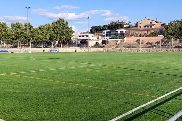 Tàrrega estrena nova gespa artificial al camp de futbol annex