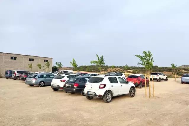 Tàrrega habilita a Altet un pàrquing per a 78 vehicles