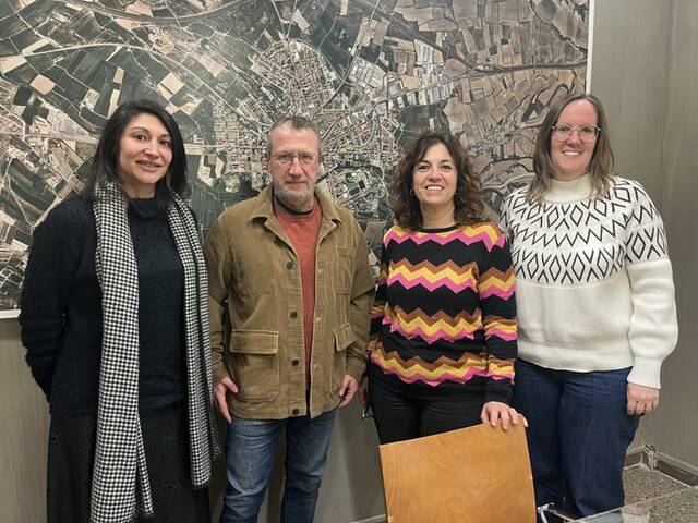 Trobada a l’ajuntament per promoure l’ús del català