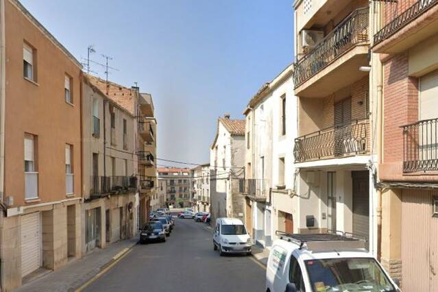 Un atropellament desencadena una baralla en ple carrer a Bellpuig