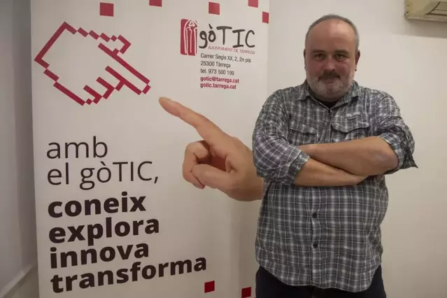 Un pla digital, la clau perquè les famílies regulin l’accés a internet