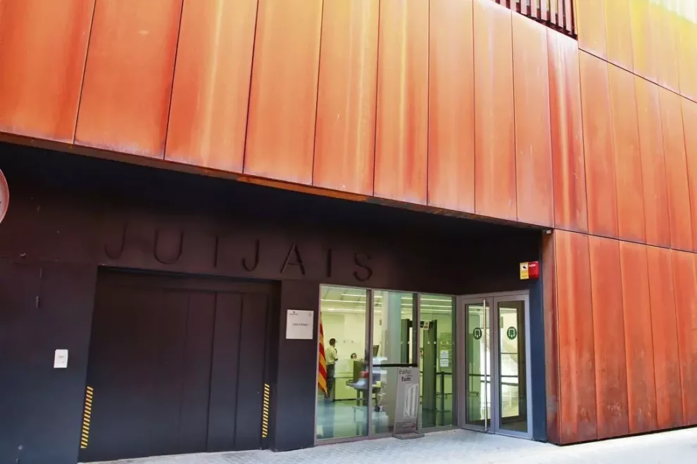 A judici un cuiner per assetjament laboral i sexual al Monestir de les Avellanes