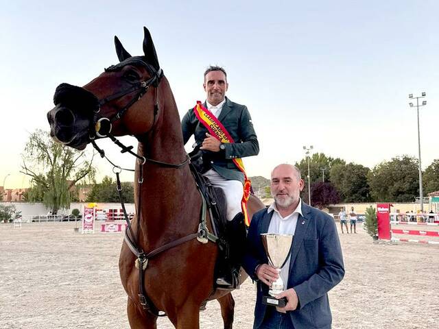 Albert Hermoso destaca en la seua ruta de salts amb un triomf a Conca