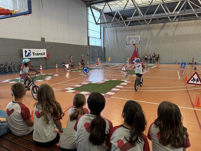 Balaguer forma 210 alumnes en mobilitat segura en bicicleta