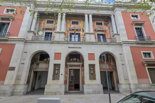 Consistoris i consells comarcals de Lleida tenen 190 milions de superàvit que no poden gastar lliurement