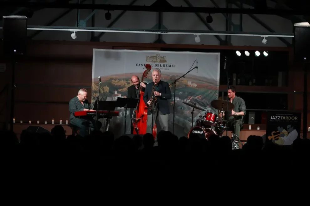 El Castell del Remei marida jazz i vi
