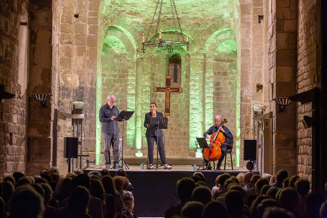 La canònica de Sant Pere de Ponts s’omple per escoltar el clàssic ‘Venus i Adonis’ de Shakespeare