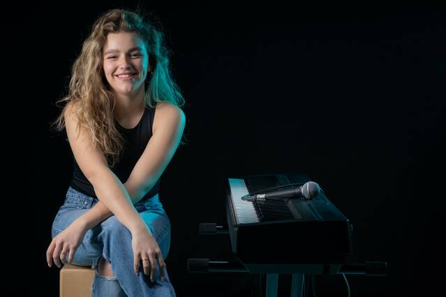 La cantant de Balaguer Maria Fernández publica avui ‘No molestar’, el seu nou tema