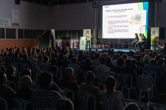Més de 350 ramaders se citen a la Sentiu per mostrar el seu suport a la planta de biogàs