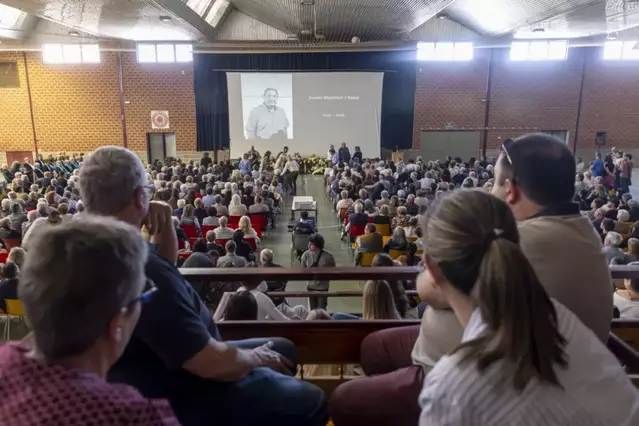 Multitudinari adeu a l’alcalde de Bellcaire d’Urgell, Jaume Montfort