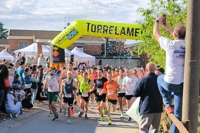 Noemí Aumedes i Iván Menchón vencen en la 12a Cursa de la Nòria