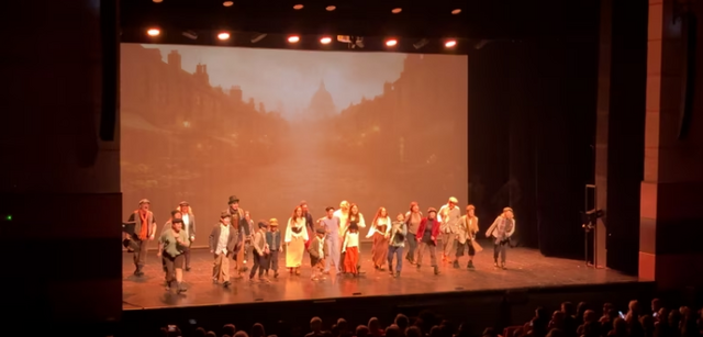 Oliver Twist a Balaguer: enTreacte Teatre omple el Teatre Municipal