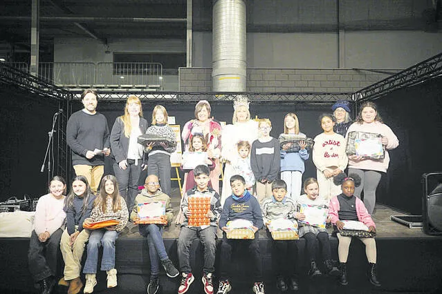Premis en el Cosmolúdic de Balaguer, amb la visita de les Patgesses