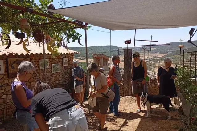 Santa Linya obre una galeria a l’aire lliure