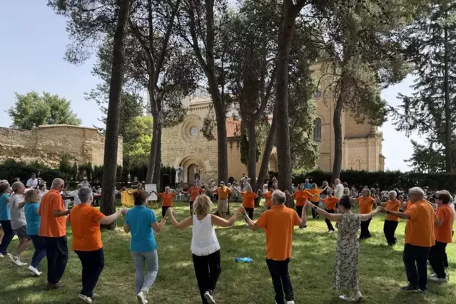 Sardanes al Sant Crist de Balaguer