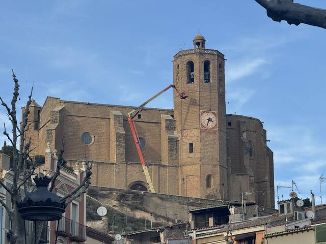 Tancada Santa Maria de Balaguer per despreniment