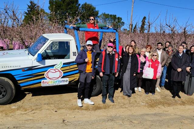 Aitona presenta la temporada d'ametllers florits, que serà fins a finals de març, amb 150 noves hectàrees