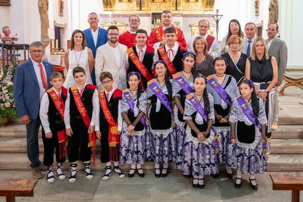 Aitona tanca la festa major amb fruita per a la Llar de Santa Teresa Jornet
