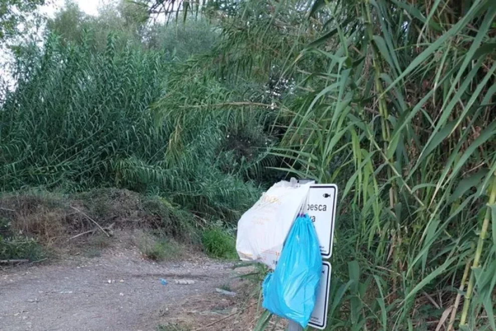 Almenar tanca la deixalleria davant de l’elevat incivisme