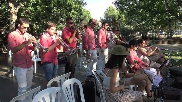 Alpicat acull la segona jornada del curs de sardanes satàniques amb quaranta inscrits