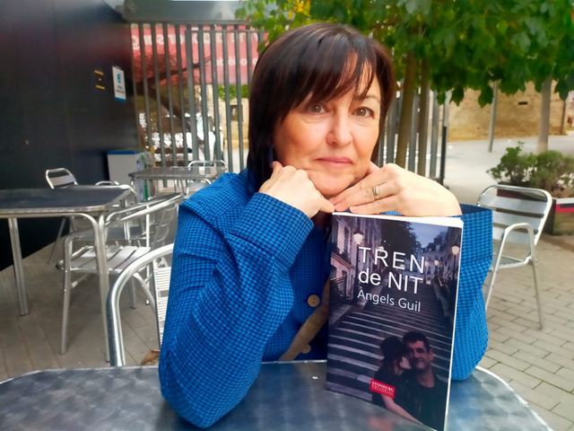 Àngels Guil presenta avui la seua primera novel·la, ‘Tren de nit’