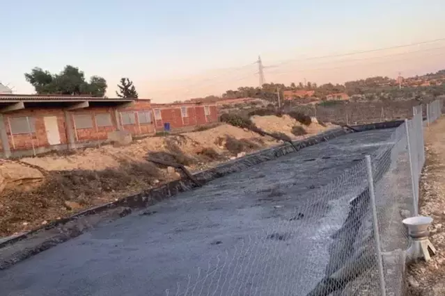 Basses de purins a vessar al no poder-los aplicar al camp per les contínues pluges