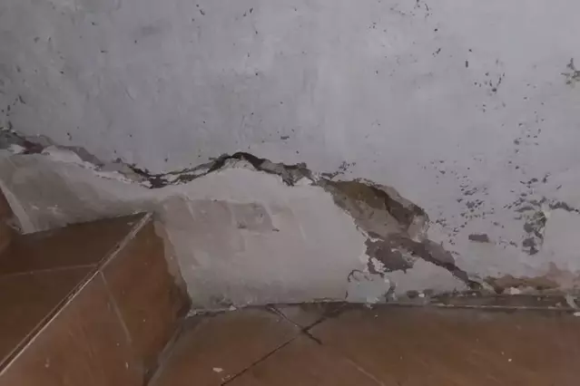 Denuncia esquerdes al seu habitatge d’Alfarràs per l’ensorrament d’una casa