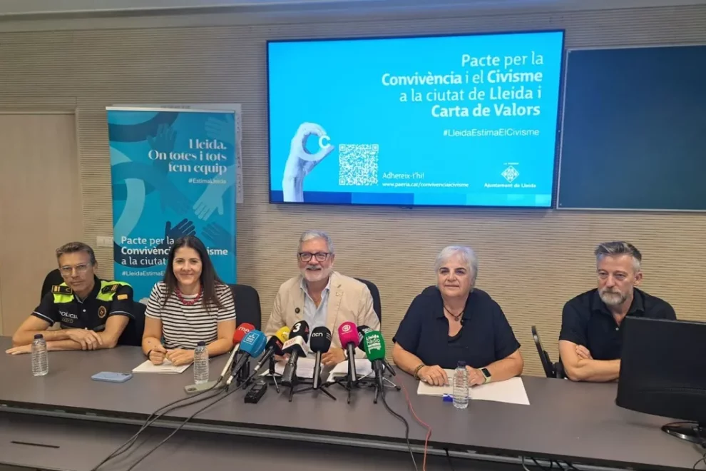 El govern portarà al ple l’ordenança que veta el burca malgrat el rebuig de l’oposició