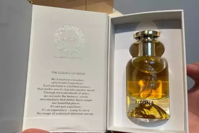 El 'mar rosa' dels camps florits d'Aitona evoca un perfum d'autor de més de quaranta ingredients i un preu de 180 euros