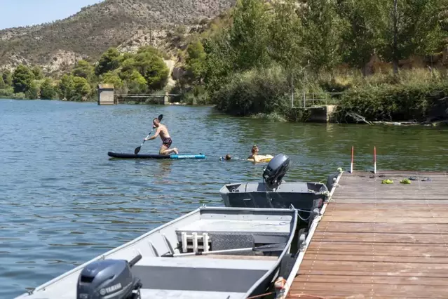 El resort per a pescadors d’Almatret, en marxa