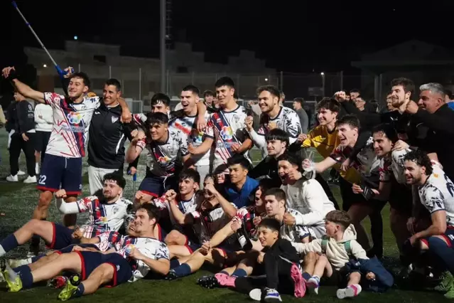 El Torrefarrera és campió i puja a Tercera Catalana
