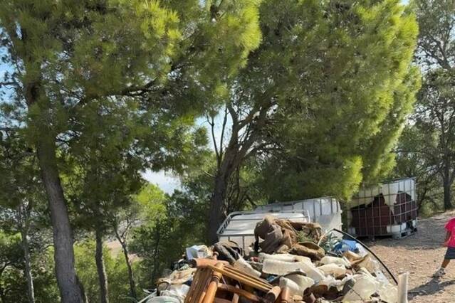 Els veïns de Roselló recullen més de 400 quilos de deixalles en un matí