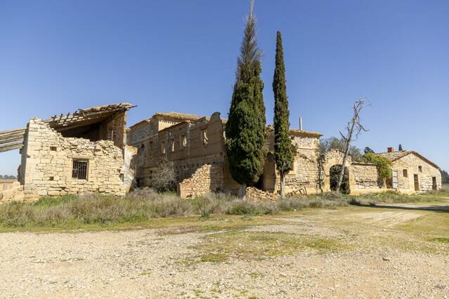 Exigeixen a Cultura intervenir amb celeritat per frenar el declivi de Cal Macià