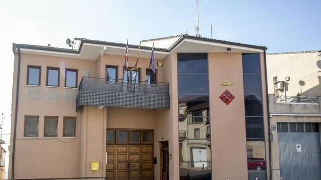 La jutge congela els pagaments en el cas de l’exsecretària de la Portella